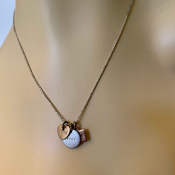 Dainty silver American Eagle necklace with charms! ✨💛 - Picture 6 of 6